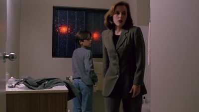 The_X-Files_S03E11_mp41978.jpg