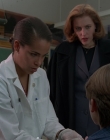 The_X-Files_S03E11_mp40462.jpg