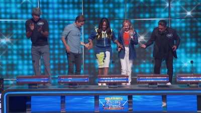 Celebrity_Family_Feud_S09E08_mkv0022.jpg